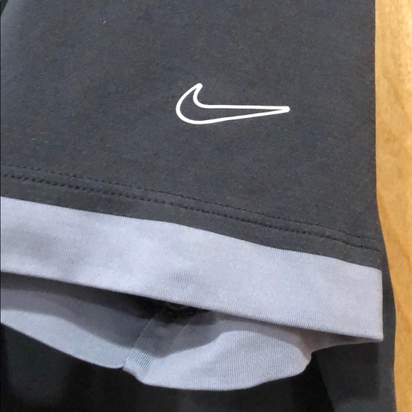⛳️Nike Golf Tour Performance Dri-Fit Shirt Size M Swoosh - Picture 3 of 3